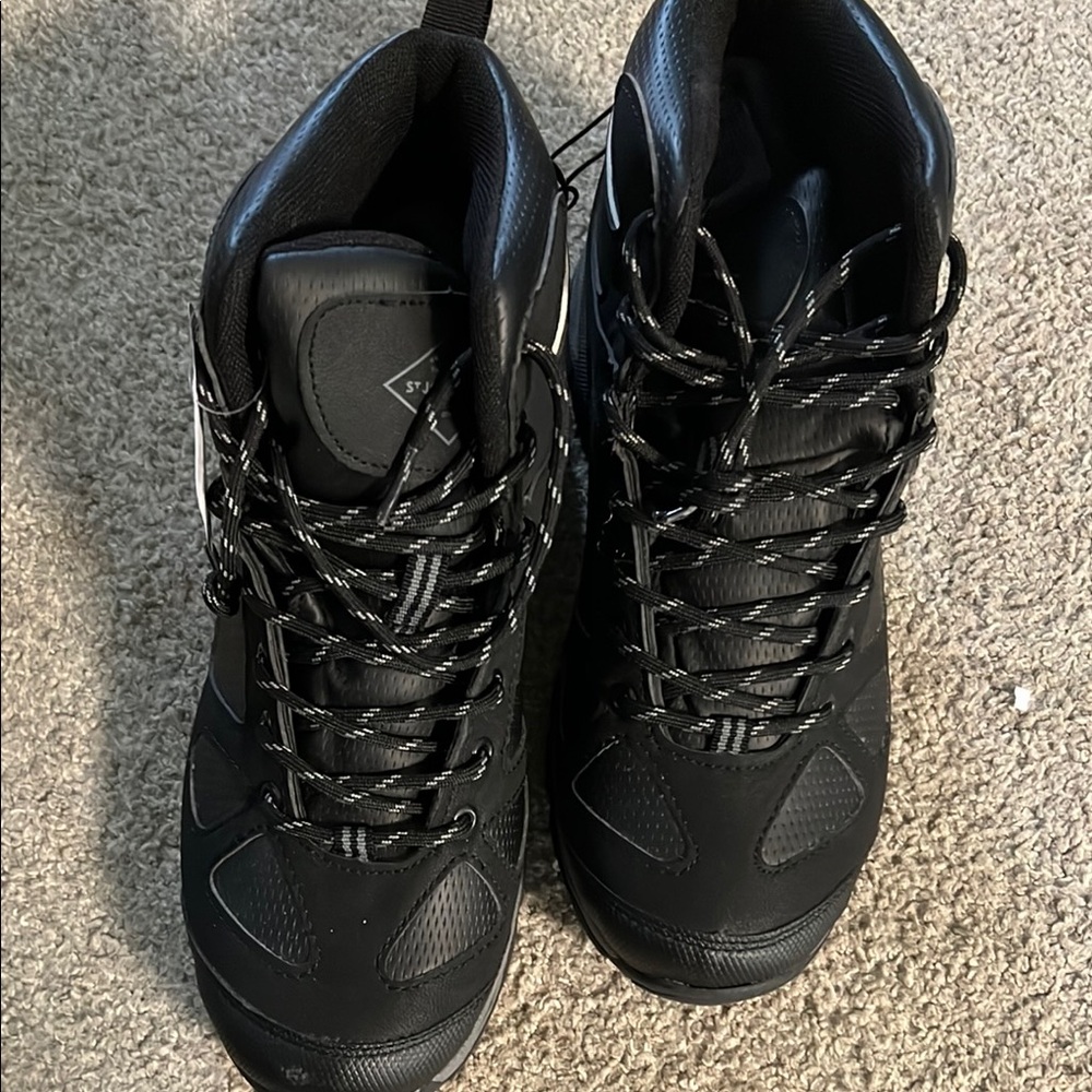 Black High-Top Men's Shoes